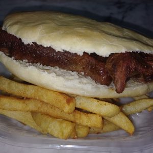Sándwich de Roast Beef con Fritas
